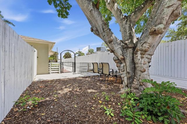 1858 MARBETH STREET, Sarasota, FL 34231