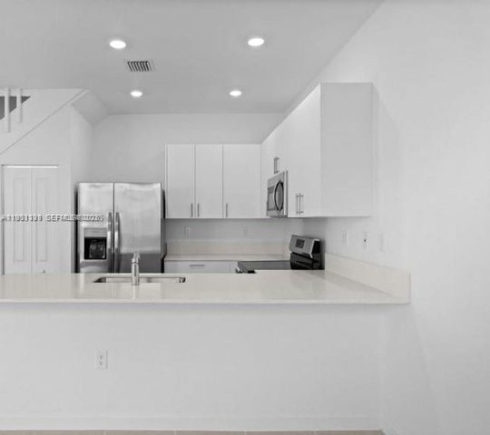 701 SE 14th Ct 0, Homestead, FL 33034