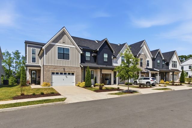 1520 Nickelby Pl, Thompsons Station, TN 37179