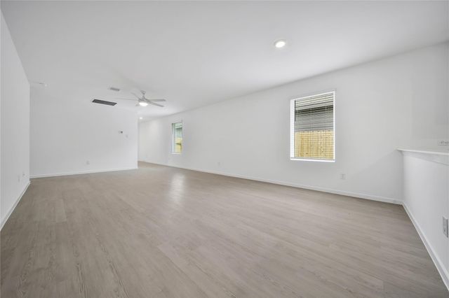 18760 Loom Drive, Conroe, TX 77306