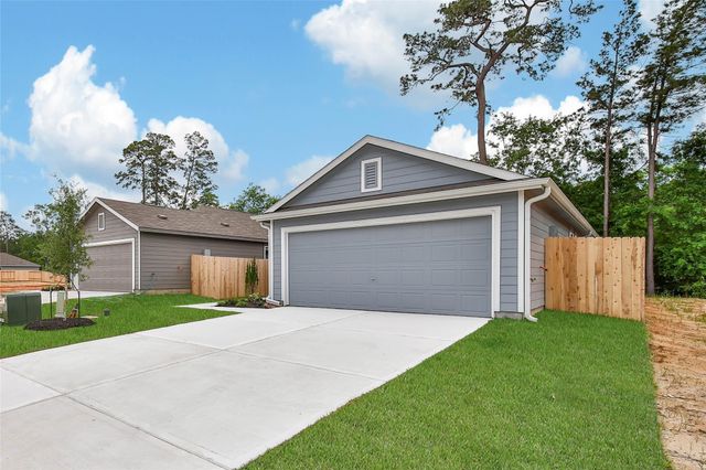 18760 Loom Drive, Conroe, TX 77306
