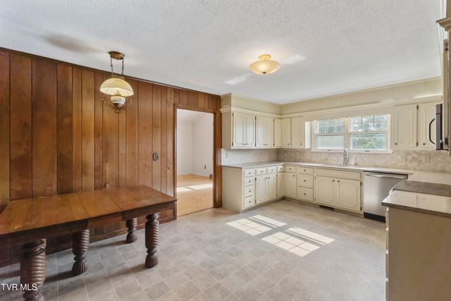 159 Kimbili Drive, Greeneville, TN 37745