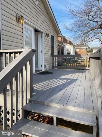 4837 QUEENS CHAPEL TER NE, Washington, DC 20017