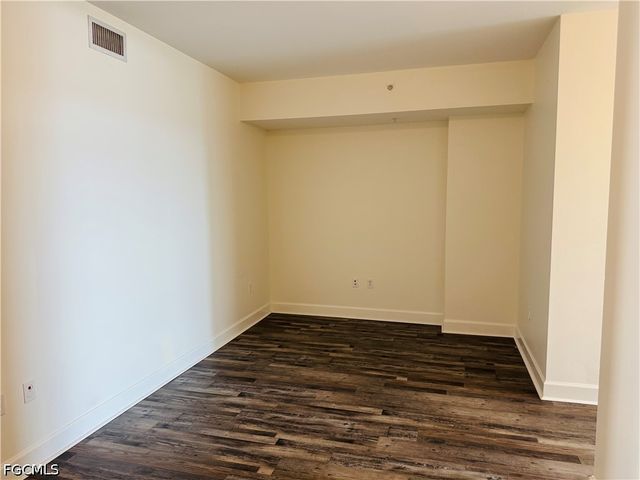 3000 Oasis Grand BLVD 903, Fort Myers, FL 33916