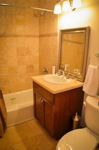 7048 SW 83rd Ct, Miami, FL 33143