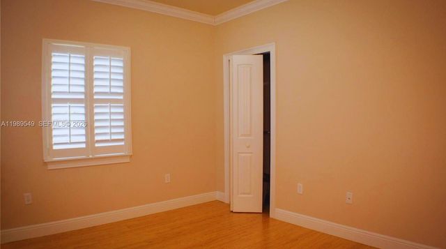 7048 SW 83rd Ct, Miami, FL 33143