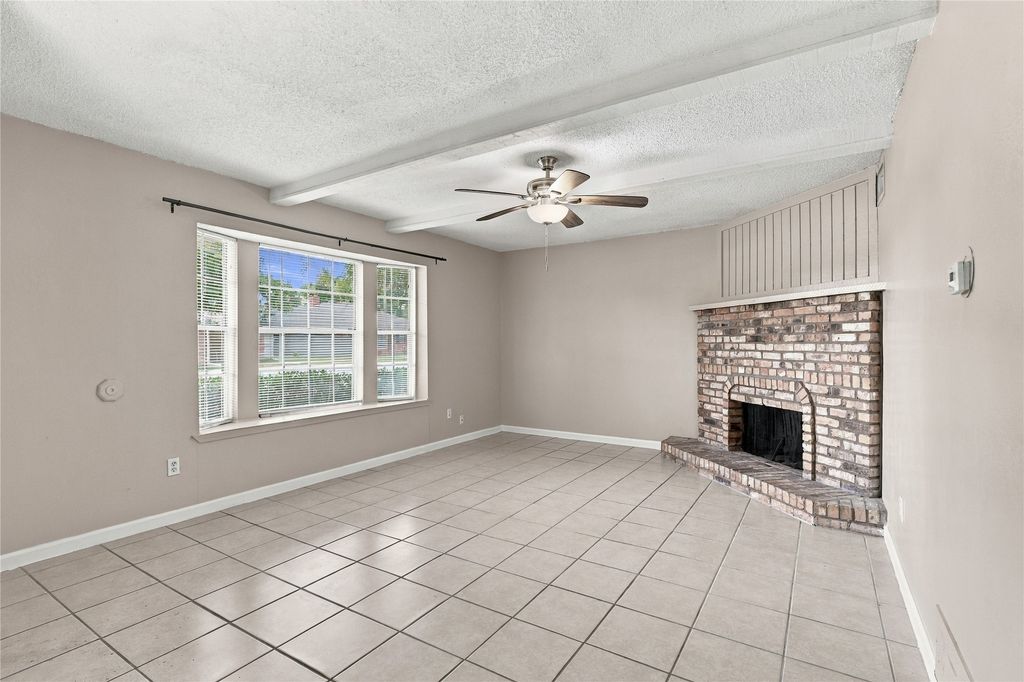 2808 S Fielder Road, Arlington, TX 76015 — photo 3