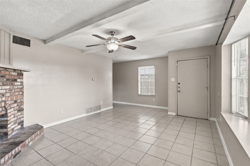 2808 S Fielder Road, Arlington, TX 76015 — photo 4