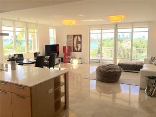 1 Century Ln 301, Miami Beach, FL 33139