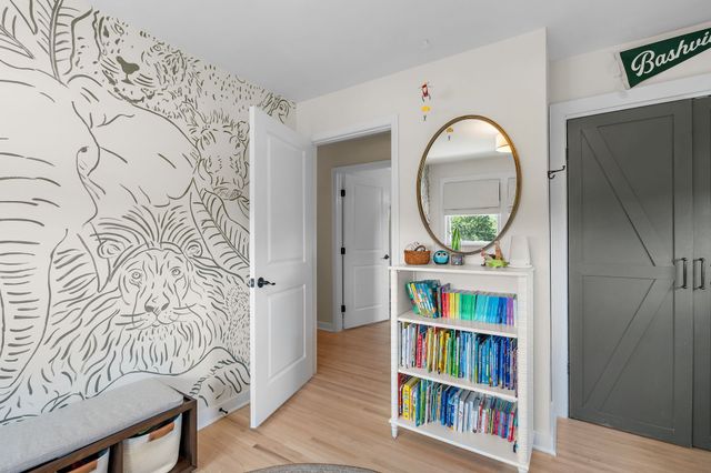 5028 Briarwood Dr, Nashville, TN 37211