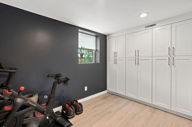 5028 Briarwood Dr, Nashville, TN 37211