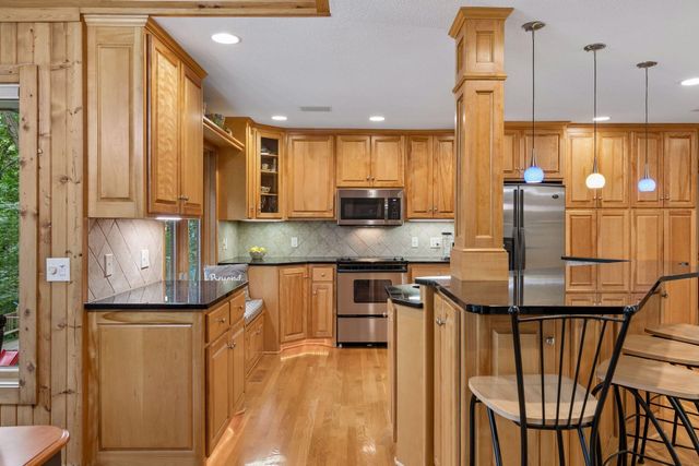 13437 Georgia Circle, Apple Valley, MN 55124