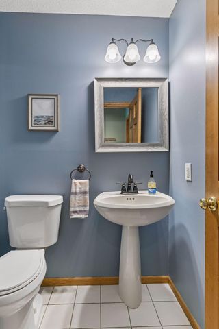 13437 Georgia Circle, Apple Valley, MN 55124