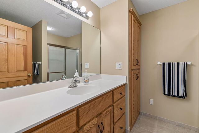 13437 Georgia Circle, Apple Valley, MN 55124