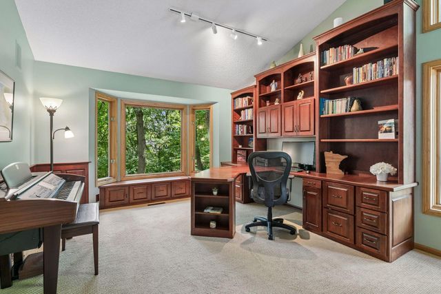 13437 Georgia Circle, Apple Valley, MN 55124
