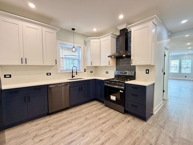7522 S Aberdeen Street, Chicago, IL 60620