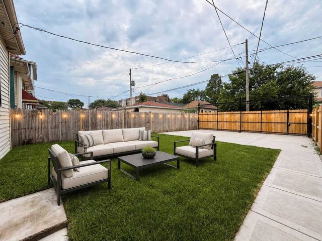 7522 S Aberdeen Street, Chicago, IL 60620