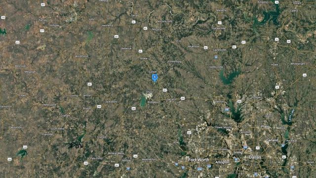 184 Bear Cat Court, Alvord, TX 76225