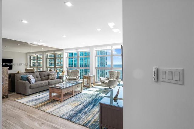 5055 Collins Avenue 10H, Miami Beach, FL 33140