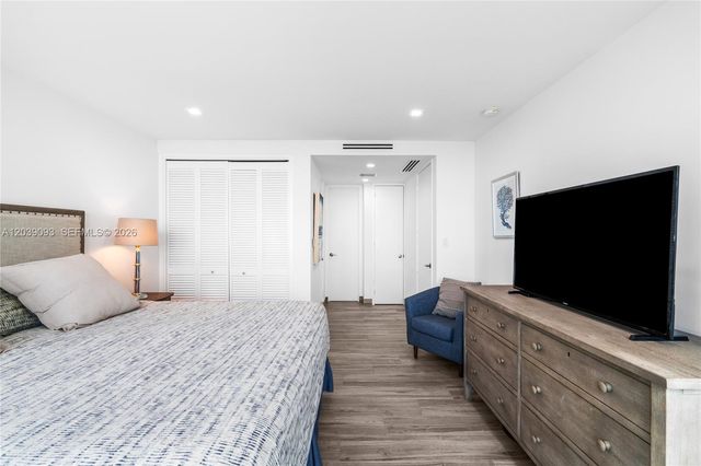 5055 Collins Avenue 10H, Miami Beach, FL 33140