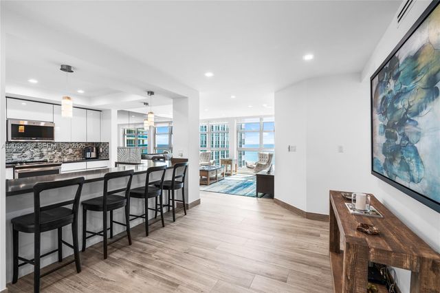 5055 Collins Avenue 10H, Miami Beach, FL 33140