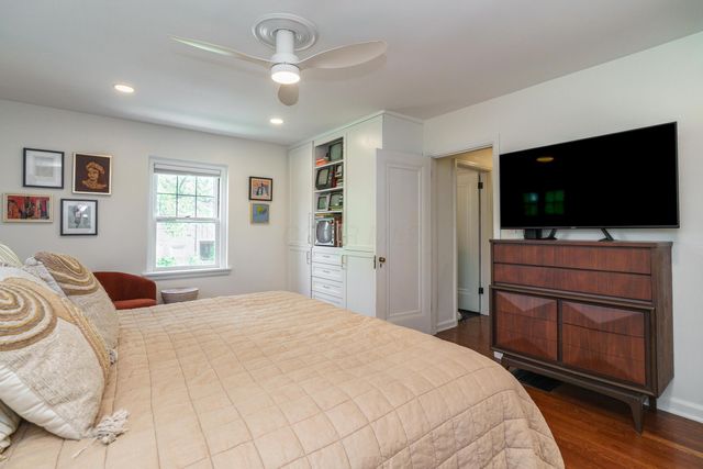 2625 Powell Avenue, Columbus, OH 43209
