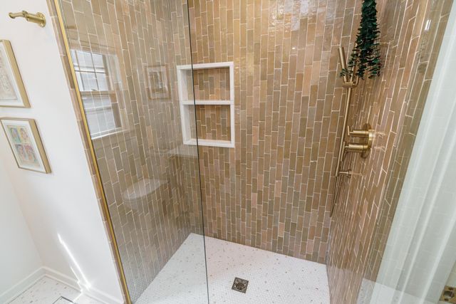 2625 Powell Avenue, Columbus, OH 43209