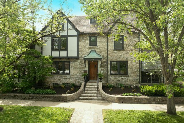 2625 Powell Avenue, Columbus, OH 43209