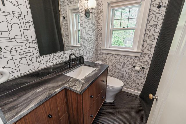 2625 Powell Avenue, Columbus, OH 43209