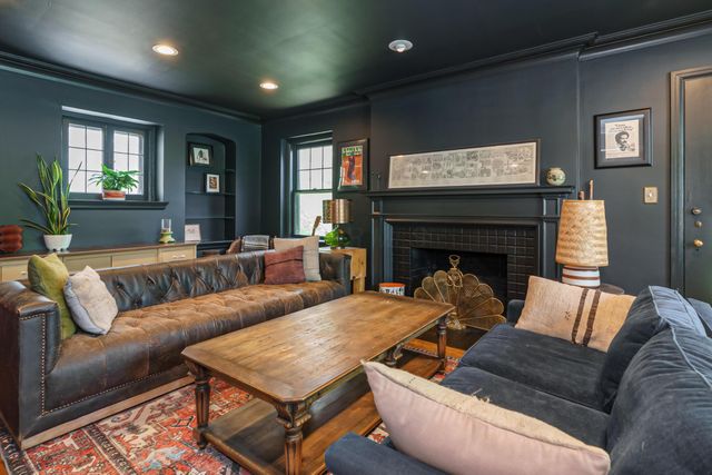 2625 Powell Avenue, Columbus, OH 43209