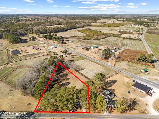 124 Hc Powers Road, Wallace, NC 28466