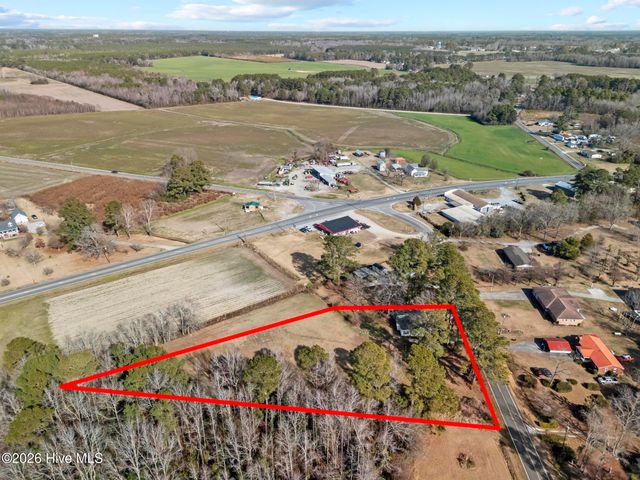 124 Hc Powers Road, Wallace, NC 28466