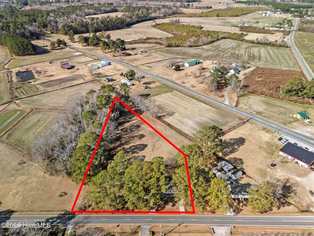 124 Hc Powers Road, Wallace, NC 28466