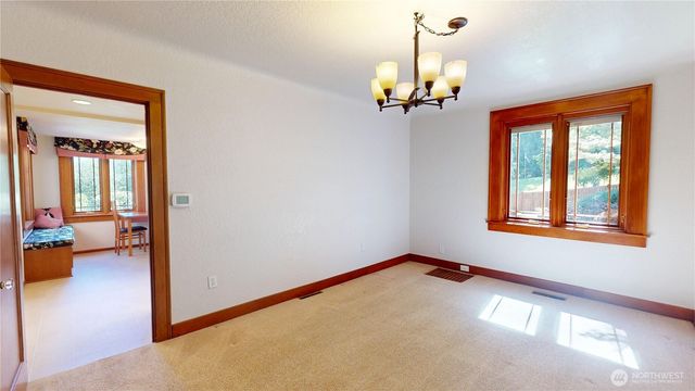 1533 NE Tagholm Road, Poulsbo, WA 98370