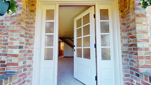 1533 NE Tagholm Road, Poulsbo, WA 98370