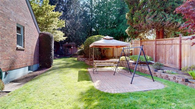 1533 NE Tagholm Road, Poulsbo, WA 98370