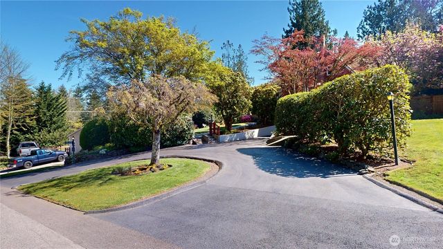 1533 NE Tagholm Road, Poulsbo, WA 98370