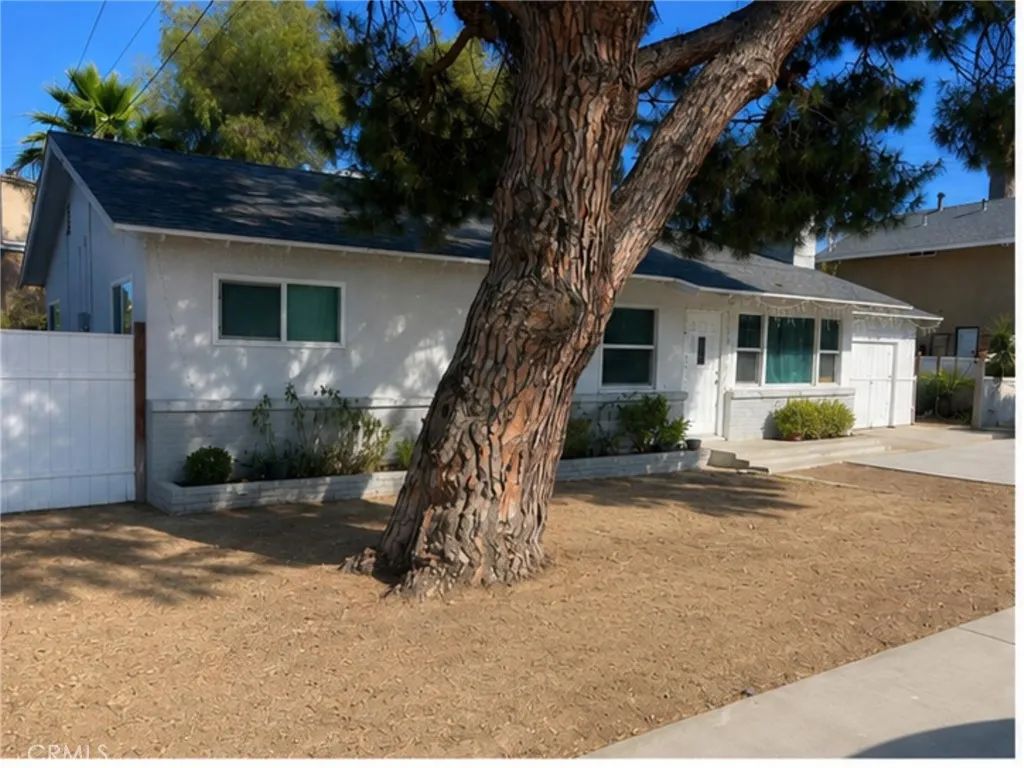 5645 Crest Avenue, Riverside, CA 92503