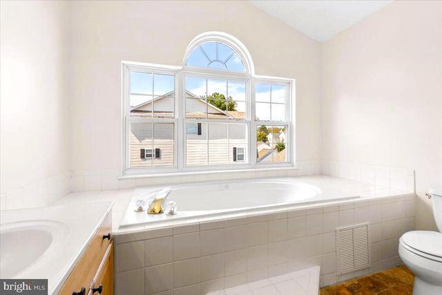 12800 CENTER PARK WAY, Upper Marlboro, MD 20772