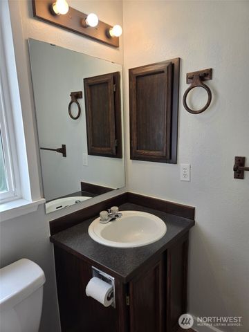 25608 68th Avenue E, Graham, WA 98338