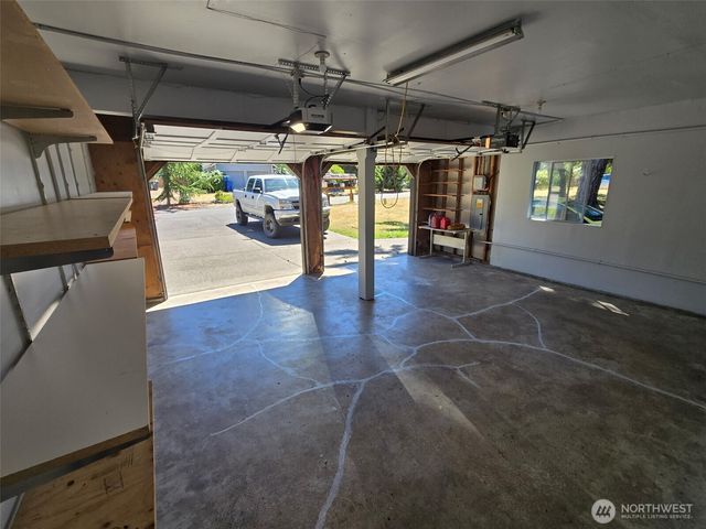 25608 68th Avenue E, Graham, WA 98338
