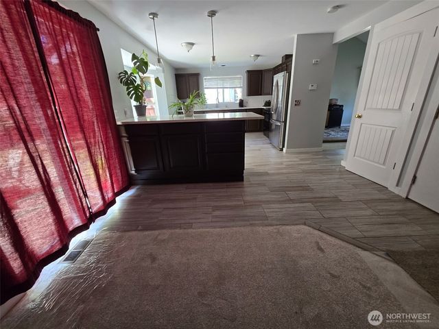 25608 68th Avenue E, Graham, WA 98338