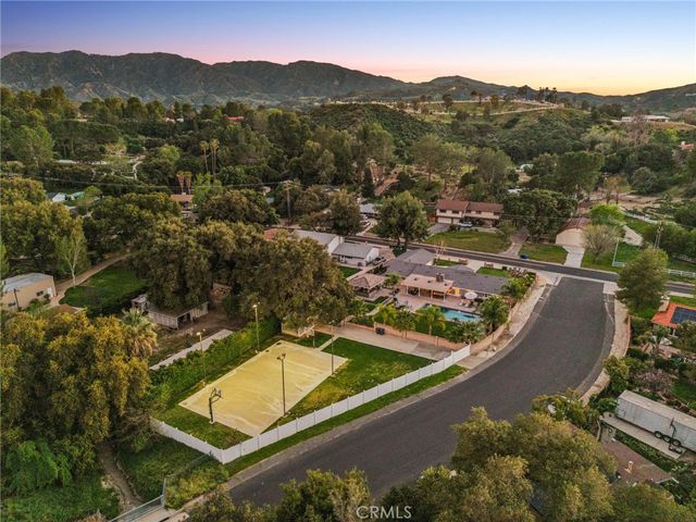 15949 Live Oak Springs Canyon Road, Canyon Country, CA 91387