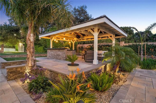 15949 Live Oak Springs Canyon Road, Canyon Country, CA 91387