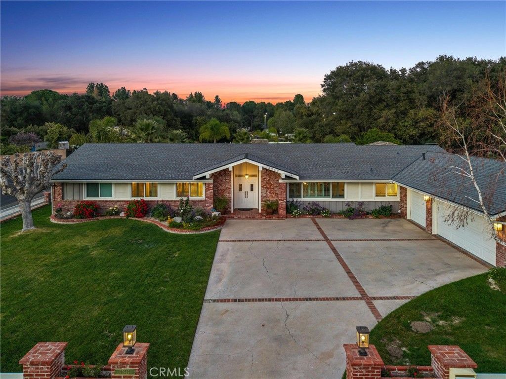 15949 Live Oak Springs Canyon Road, Canyon Country, CA 91387