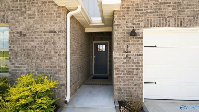 124 Southern Trail, Huntsville, AL 35811