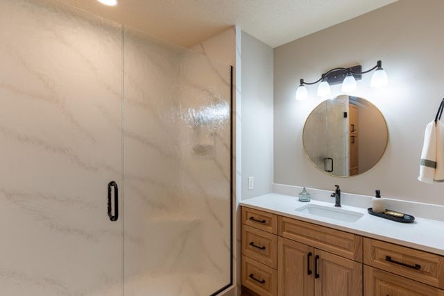 2541 S 26th Avenue S, Fargo, ND 58103