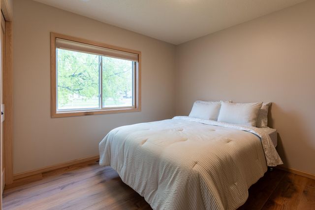 2541 S 26th Avenue S, Fargo, ND 58103