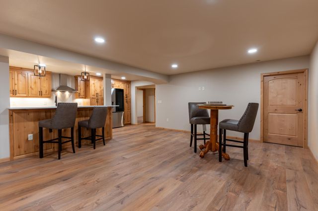 2541 S 26th Avenue S, Fargo, ND 58103