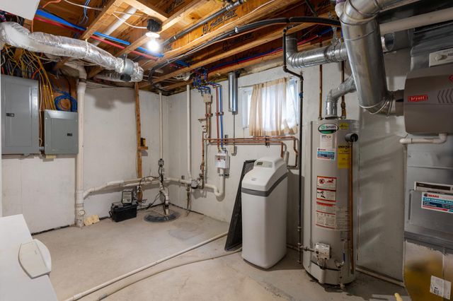 2541 S 26th Avenue S, Fargo, ND 58103